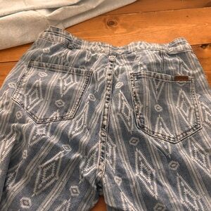 Blue Flare Wide Leg Jeans with Vintage Wash